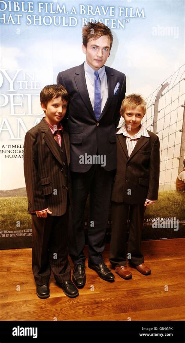 Are asa butterfield and jack scanlon friends?