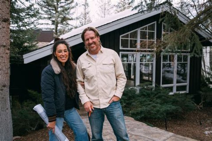 Are chip and joanna still renovating houses?