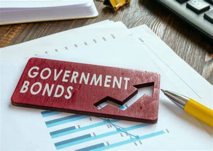 Are govt bonds safe?