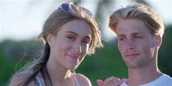 Are micah and helena dating?