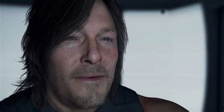 Are michael rooker and norman reedus related?