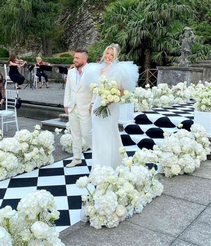 Are theresa and larry caputo still married?