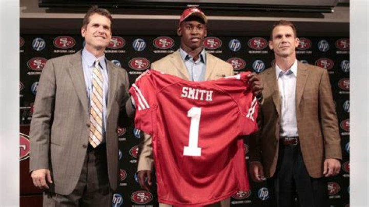Can aldon smith still play?