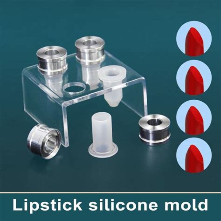 Can lipsticks get mold?