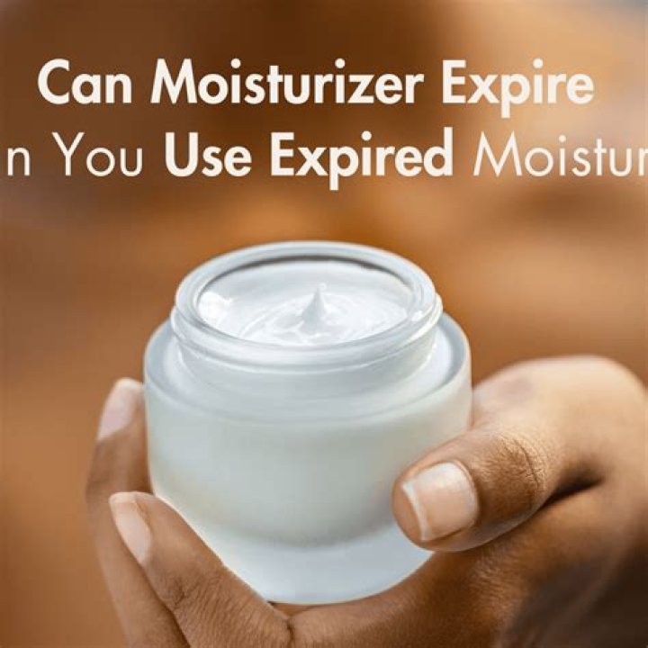 Can moisturizer be used as primer?