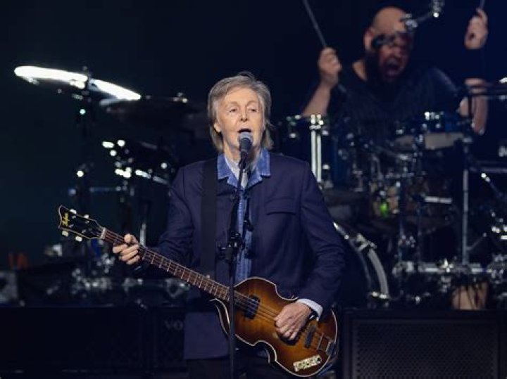 Can paul mccartney speak german?