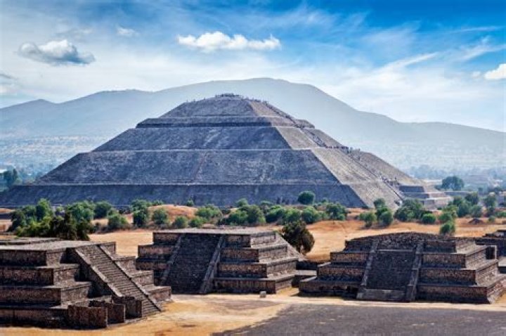 Did aztecs use the wheel?