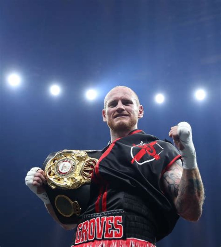 Did george groves win a world title?