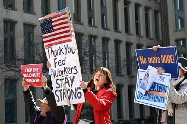 Did macy's laying off workers 2020?
