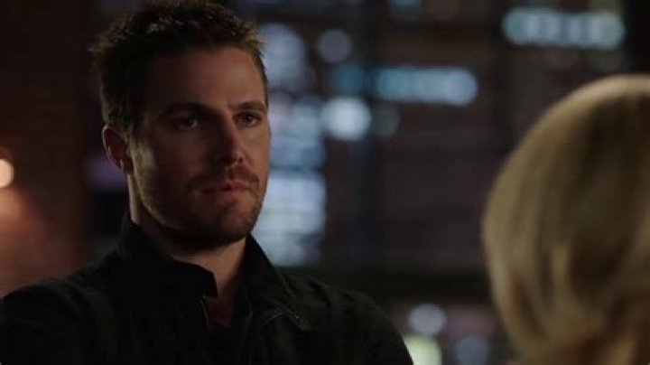 Do arrow and felicity get together?
