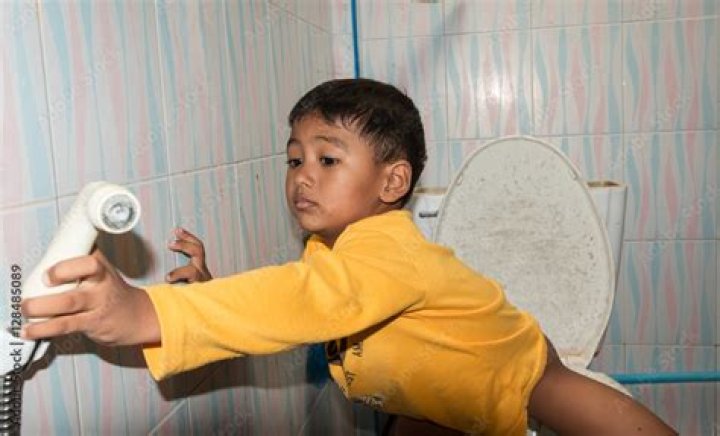 Do babies defecate in the womb?