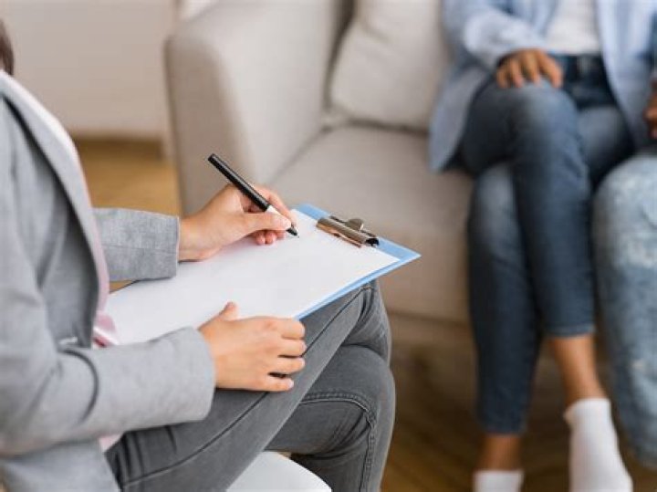 Do counsellors get paid well?