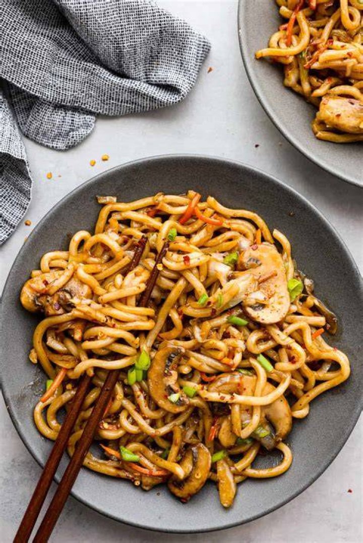 Do udon noodles need to be boiled?