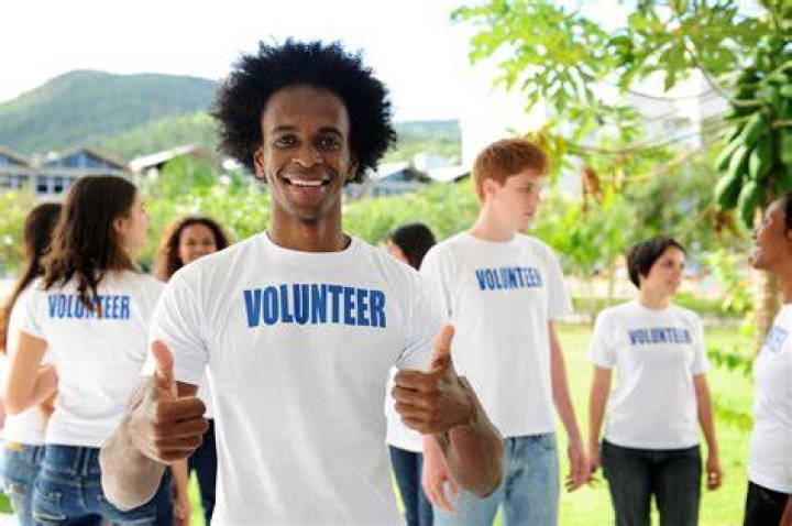 Do volunteer emts get paid?
