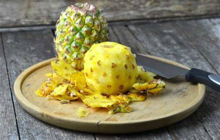 Do you peel a pineapple?