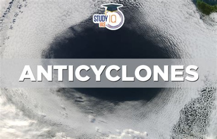 Does air move in anticyclone?