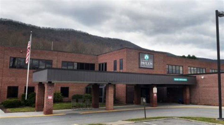 Does bluefield wv have a hospital?