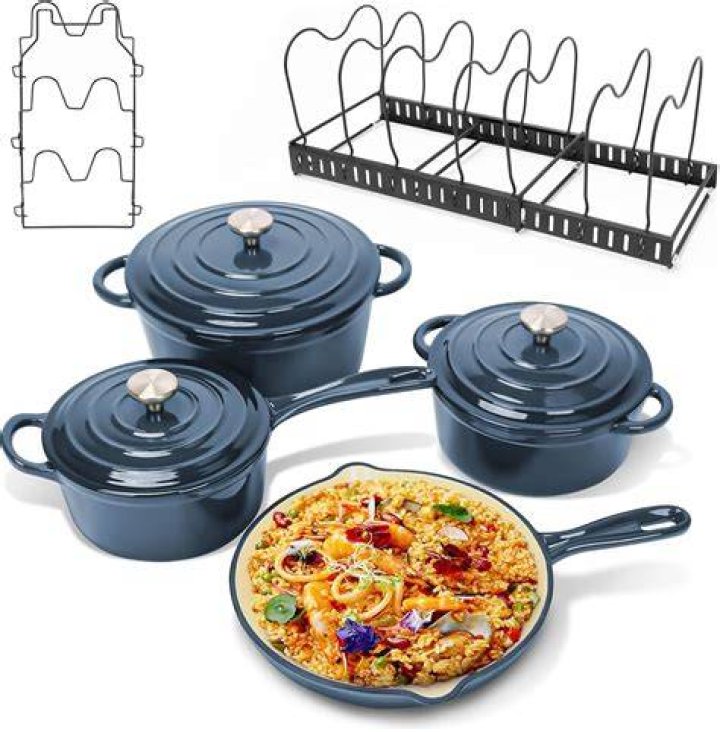 Does enameled cast iron add iron to food?