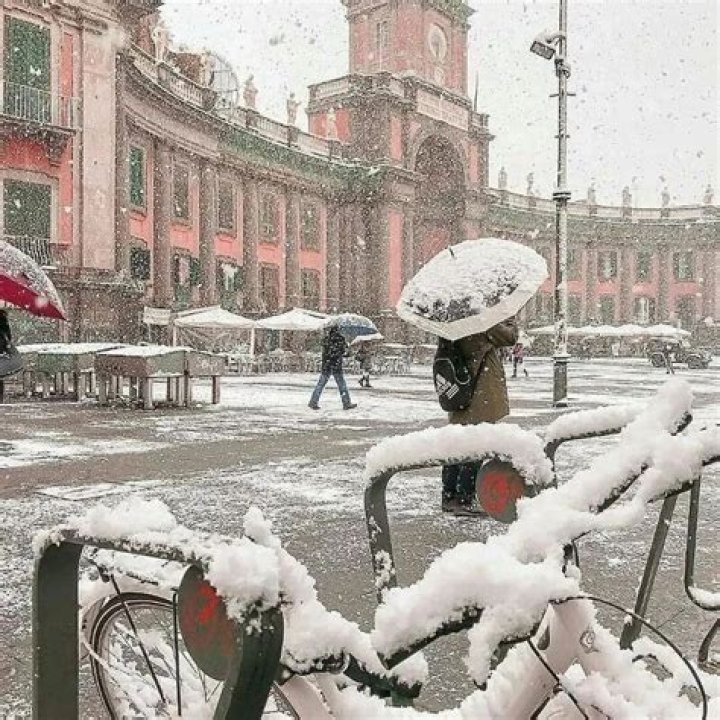 Does it snow in cadiz spain?