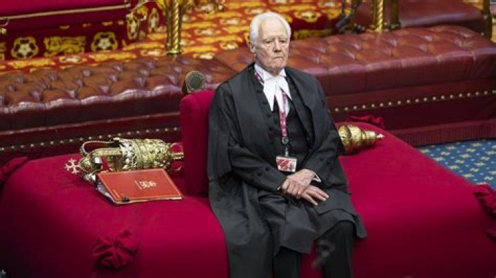 Does lord sumption sit in the house of lords?