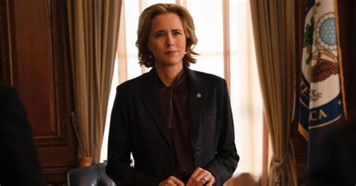 Does madam secretary's husband die?