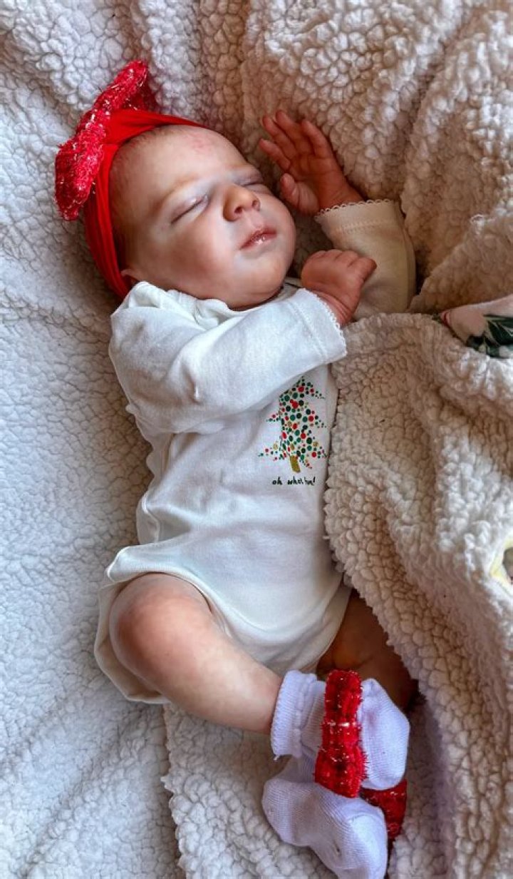 Does rebekah have a baby?