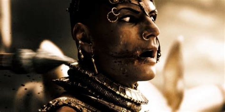 Does xerxes die in 300?