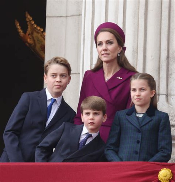 Has prince william got a stepsister?