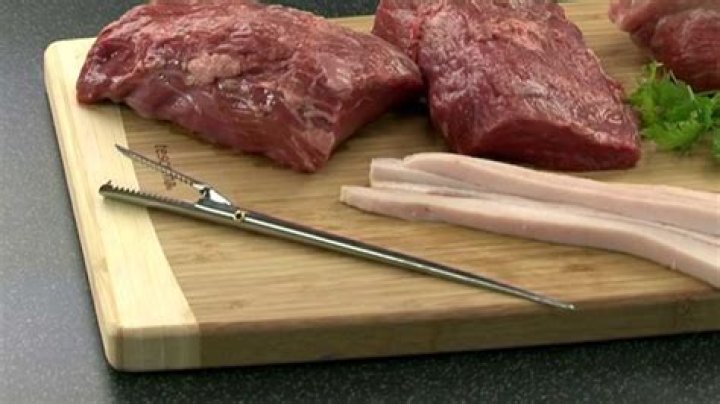 How do you use a larding needle?