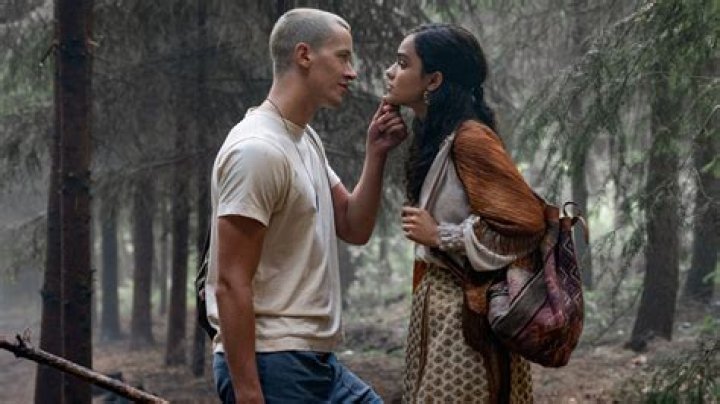 How does hunger games end?
