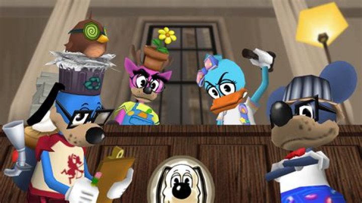 How does toontown rewritten make money?