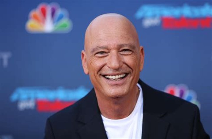 How is howie mandel famous?