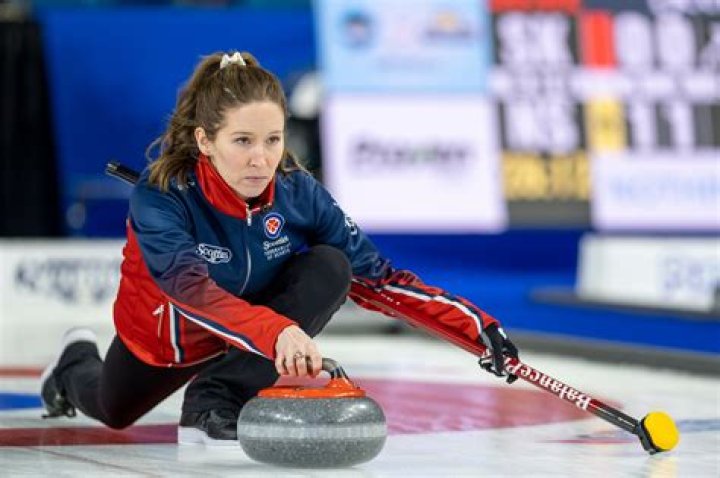 How old is kaitlyn lawes?