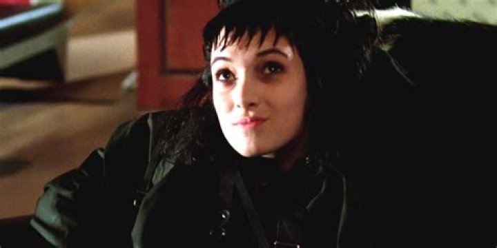 How old was winona ryder in beetlejuice?