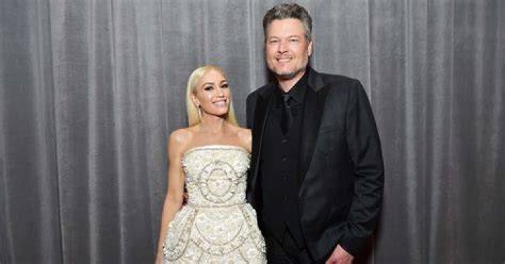 How tall is blake shelton?