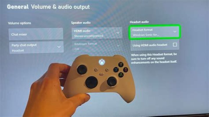 How to change volume on xbox series s?
