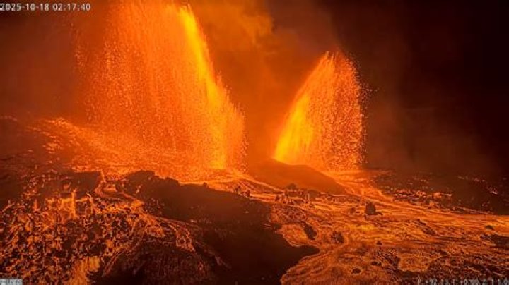 In which island is kilauea volcano?