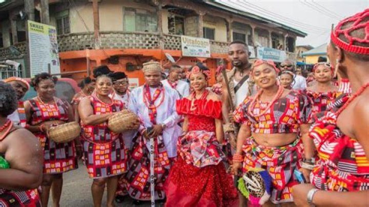 Is efik and ibibio the same?