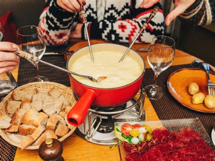 Is fondue french or swiss?