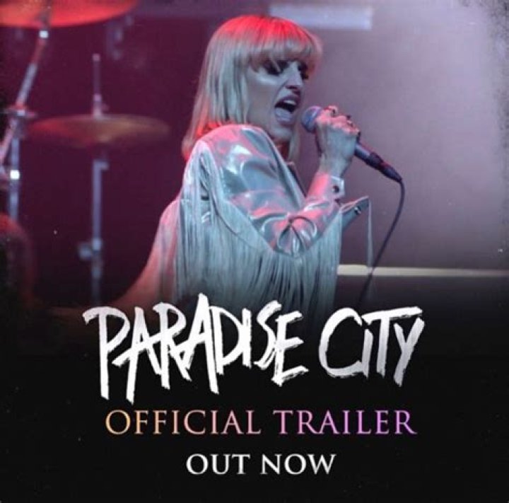 Is juliet simms in paradise city?