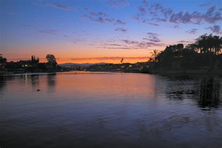Is menifee near temecula?