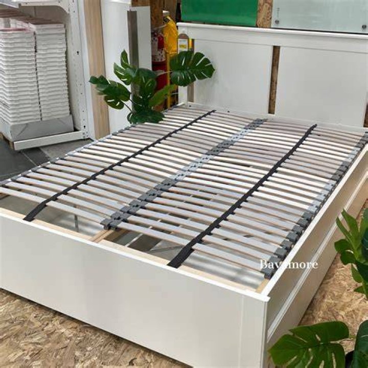 Is slatted bed base?