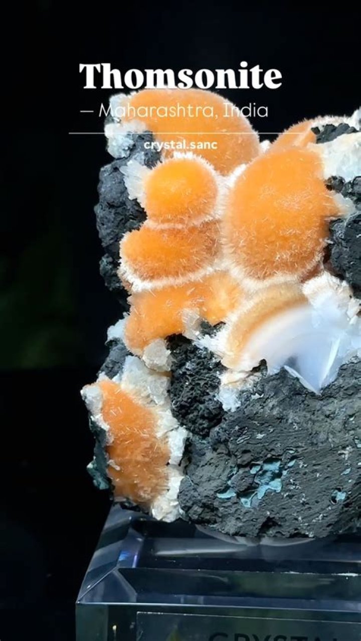 Is thomsonite an agate?
