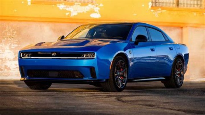 Should ctek charger get hot?