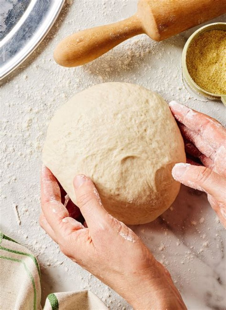 Should i use bread flour for pizza dough?