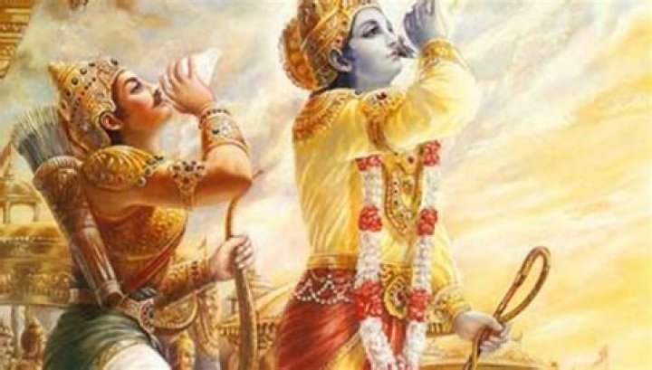 Was shikhandi brother of draupadi?