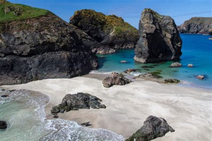 Were is kynance cove?
