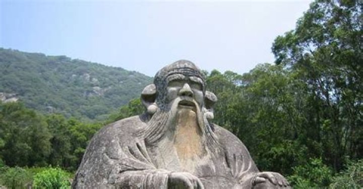 What do taoism believe?