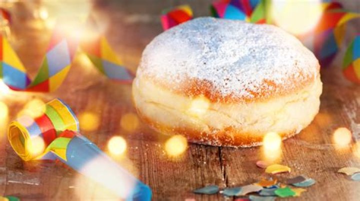 What does fasnacht mean?
