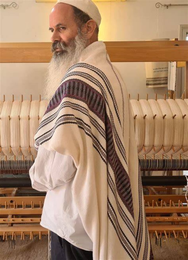 What is a tallit in judaism?